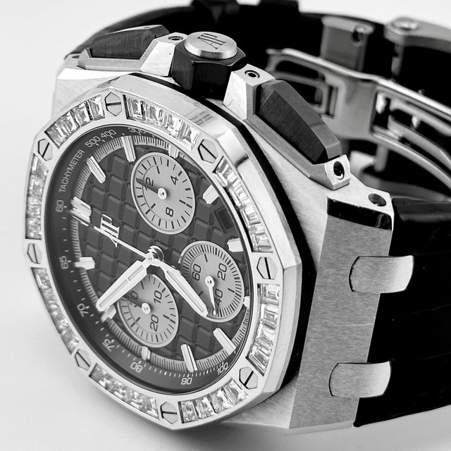 Audemars Piguet Royal Oak Offshore 26424BC.ZZ.D002CA.01 Image 3
